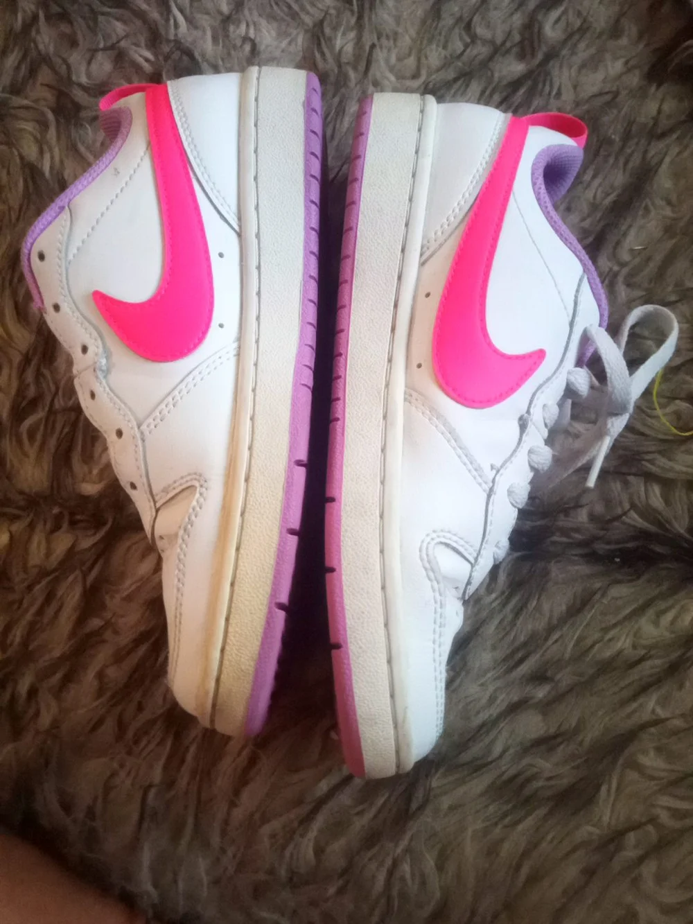 Nike Court Borough Low 2 GS “White Hyper Pink”, style BQ5448-111. The official c